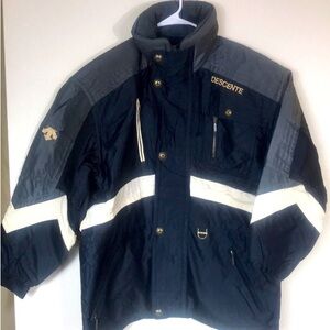 Descente Men's Navy and Gray Ski Jacket Size M